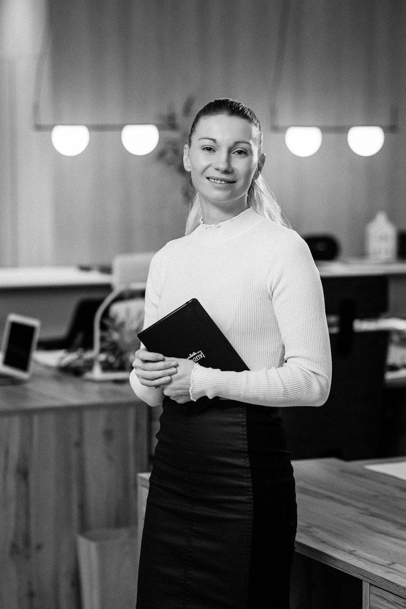 Monika Antalíková | Realitný maklér v realitnej kancelárii Babony TRE