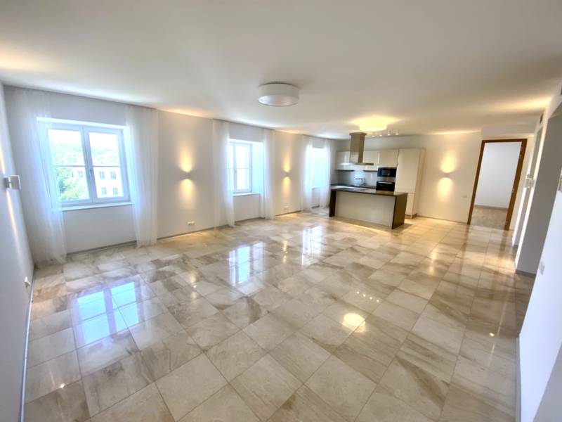 livingroom.jpg