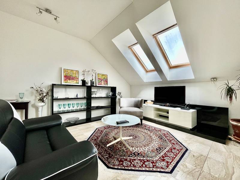 BRATISLAVA_STARE_MESTO_OLD_TOWN_PRENAJOM_FOR_RENT_FLAT_BYT_LUXURYFLAT_HLBOKA_BABONYTRE