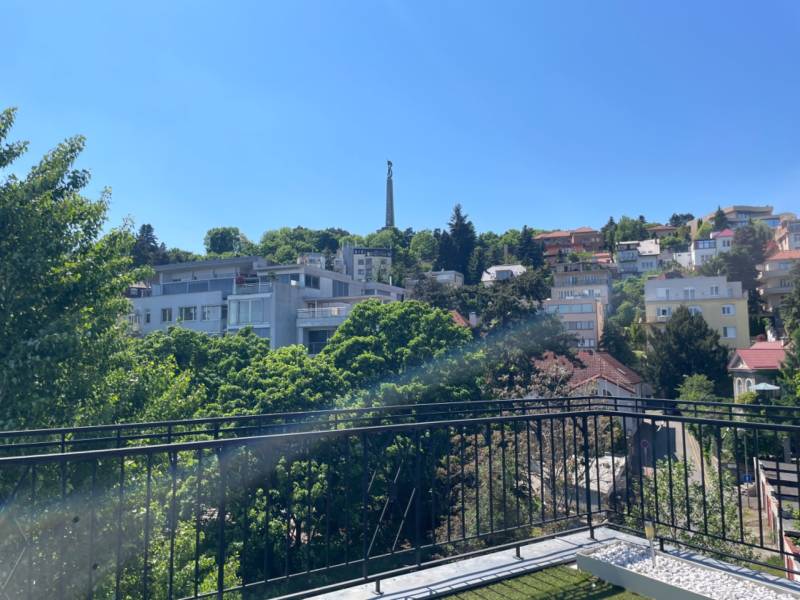 Babony_TRE_stare_mesto_bratislava_old_town_centrum_hlboka_cesta_rezidencne_byvanie_nadstandard_luxuc_exluzivne_rent_prenajom_spa_masage_parkovanie