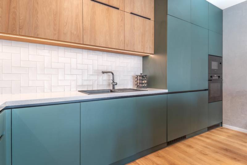 babonytre_bory_promenada_lamac_jana_langosa_3_izbovy_byt_predzahradka_zariadeny_prenajom_premiovo_vkusne_luxusne_parkovacie_statie_kuchyna_ostrovcek_vstavane_spotrebice