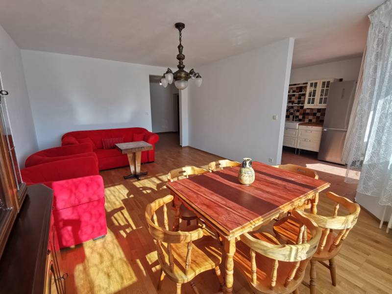 PRENAJOM_4-izbovy_byt_PRIEKOPNICKA_BISKUPICE_STUDENTI 9.jpg