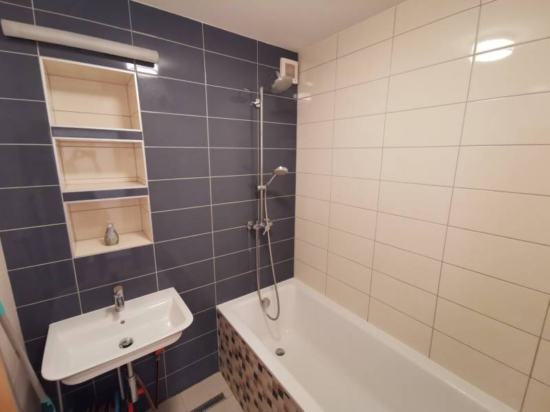 PRENAJOM_4-izbovy_byt_PRIEKOPNICKA_BISKUPICE_STUDENTI 22.jpg