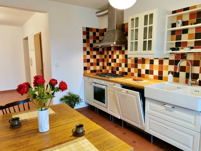 BabonyTRE:Prenájom_4izbový byt s parkovacim miestom_Priekopnicka_Biskupice:Prenájom_4izbový byt s parkovacim miestom_Priekopnicka_BabonyTRE:Prenájom_4izbový byt s parkovacim miestom_Priekopnicka_Biskupice_20251113_121024.jpg