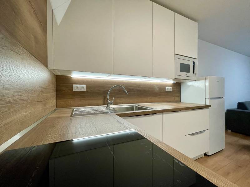 Babony-tre-raca-verdena-2-izbovy-byt-vrbenskeho-novostavba-loggia-zariadeny-vytah-klimatizacia-richard-pastucha-reality-elektricky-sporak