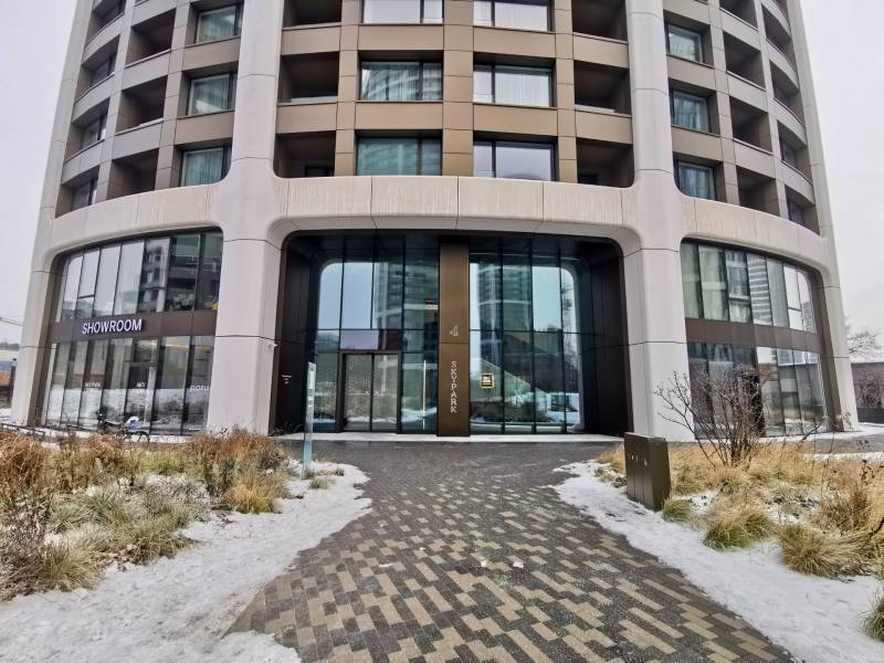 SKYpark_vstup do budovy.jpg