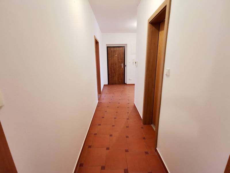 BabonyTRE:Prenájom_4izbový byt s parkovacim miestom_Priekopnicka_Biskupice:Prenájom_4izbový byt s parkovacim miestom_Priekopnicka_BabonyTRE:Prenájom_4izbový byt s parkovacim miestom_Priekopnicka_Biskupice_20251113_121832.jpg