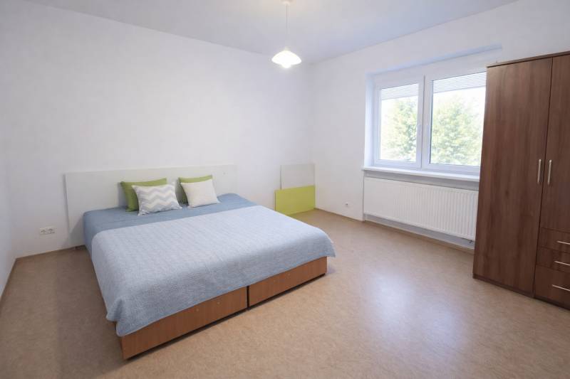 Spalňa vacsia.jpeg