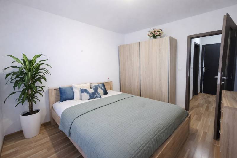 BabonyTRE_prenájom_2izboveho bytu_Rusovska cesta_splna.jpeg