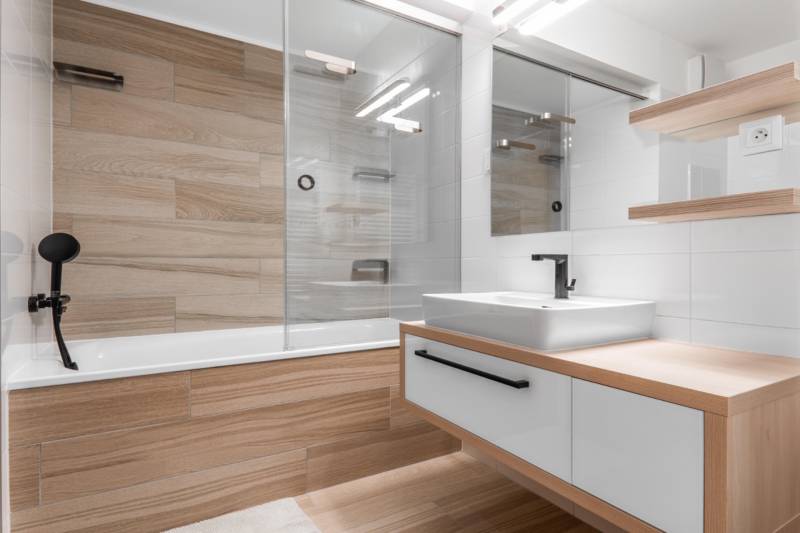 Babony-tre-richard-pastucha-reality-bratislava-dubravka-projekt-tammi-yit-novostavba-predaj-2-izbovy-byt-balkon-pivnicna-kobka-2-parkovacie-statie-spolocne-priestory-juhovychod-vytah-bezbarierove-kupelna-vana-kupelnovy-nabytok