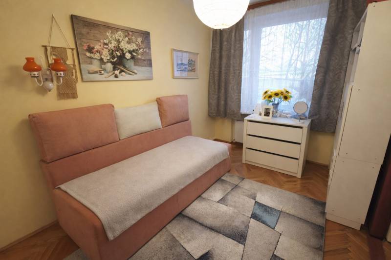 BabonyTRE_Predaj 2izbového bytu_Bôrik_Staré Mesto_spalna.jpeg