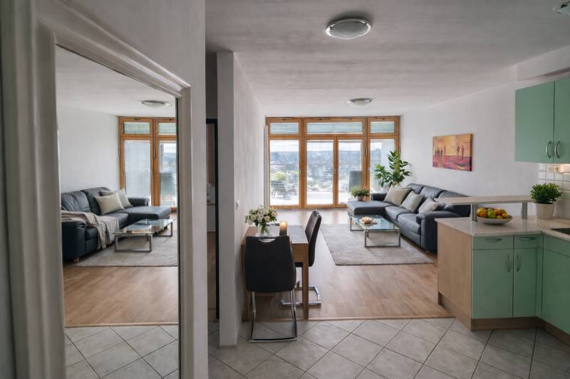 BabonyTRE_Prenájom 2izb.bytu v ROZADOLE_Ružinov_obyvacia izba.jpeg