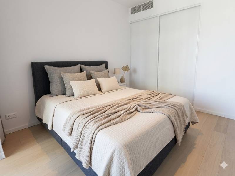 BabonyTRE_Prenájom_2-izbový byt_Sky Park_spalna.jpeg