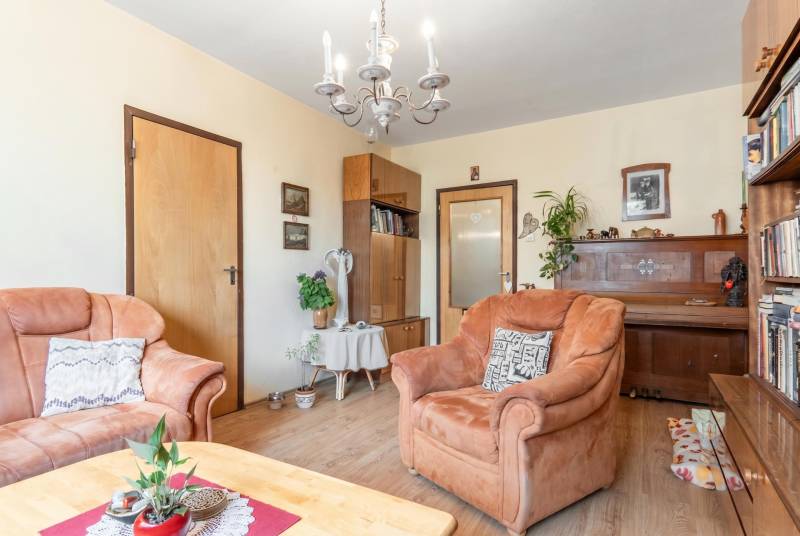 Firefly_Gemini Flash_change to top kvality 4k, perfectly focused photo , real estate foto 733056.jpg