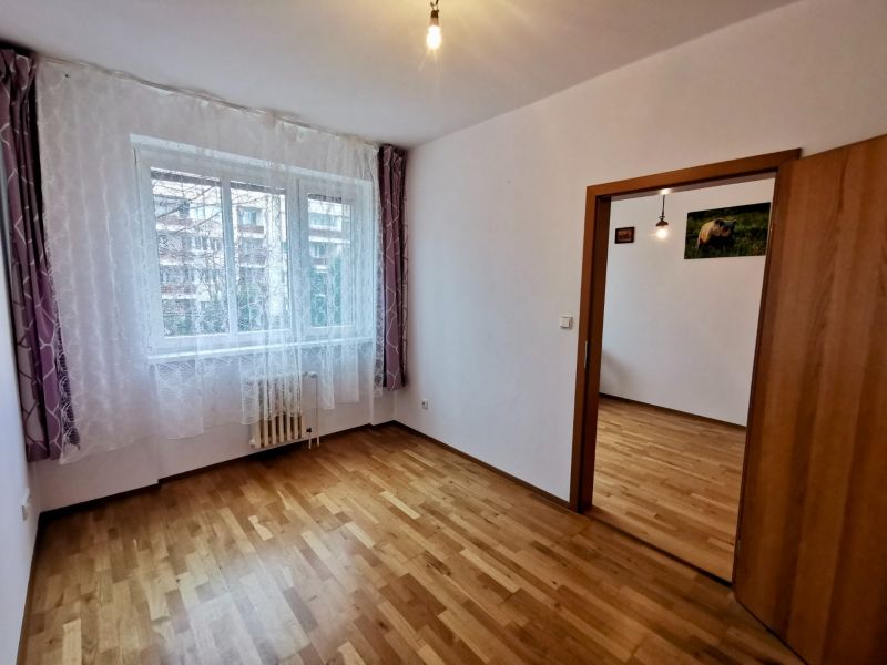 BabonyTRE:Prenájom_4izbový byt s parkovacim miestom_Priekopnicka_Biskupice:Prenájom_4izbový byt s parkovacim miestom_Priekopnicka_BabonyTRE:Prenájom_4izbový byt s parkovacim miestom_Priekopnicka_Biskupice_20251113_122654.jpg