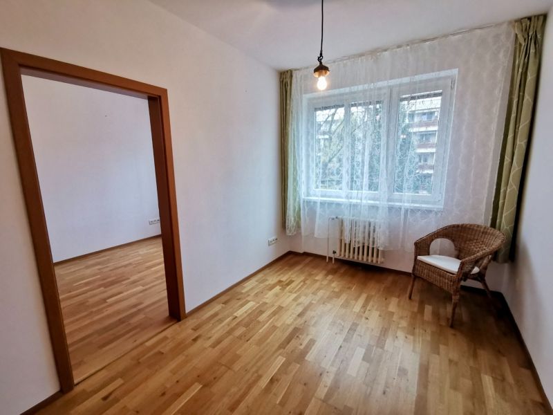 BabonyTRE:Prenájom_4izbový byt s parkovacim miestom_Priekopnicka_Biskupice:Prenájom_4izbový byt s parkovacim miestom_Priekopnicka_BabonyTRE:Prenájom_4izbový byt s parkovacim miestom_Priekopnicka_Biskupice_20251113_122316.jpg