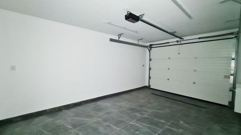 a011.jpg
