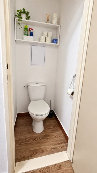 wc.jpg